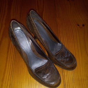 Nine West Size 7M brown heels